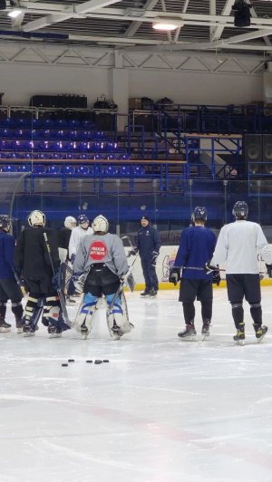 21.04.2026. В городе Салехард проходят учебно-тренировочных мероприятия по специальной физической подготовке вратарей при содействии региональной общественной организации &laquo;Федерация хоккея ЯНАО&raquo; в стенах спортивной школы &laquo;Ямал&raquo;
