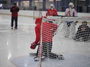13.05.2025. Спортивные сборы вратарей Новый Уренгой